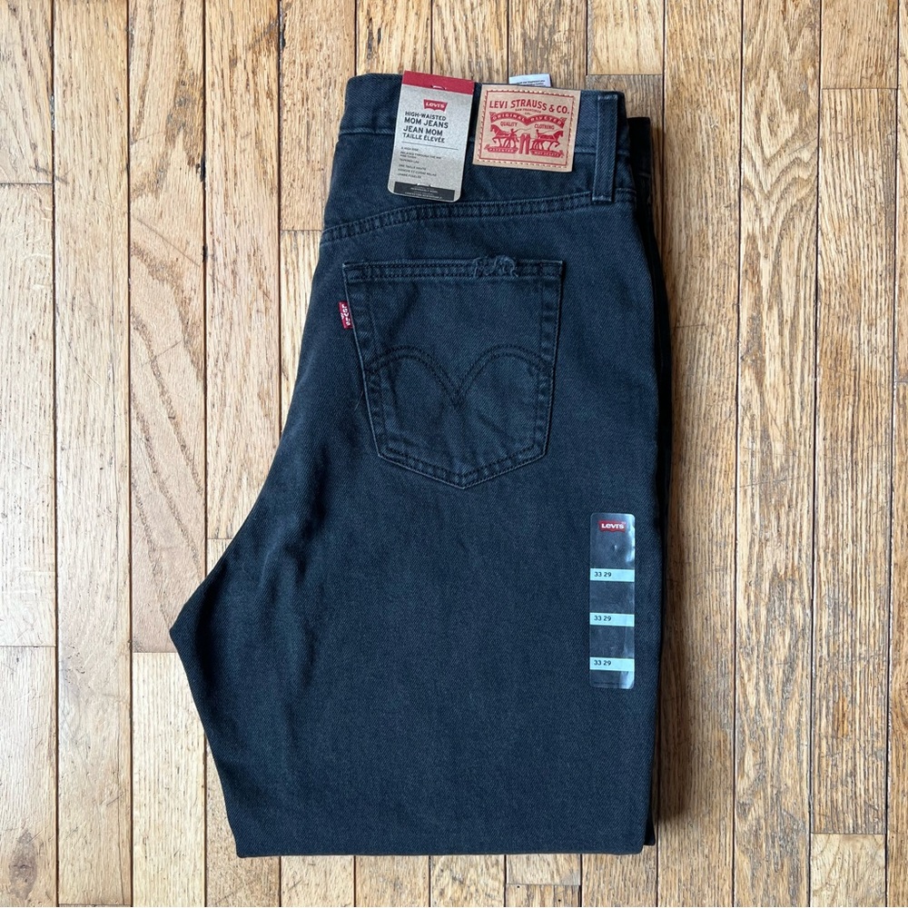 Levi’s Mom Jeans